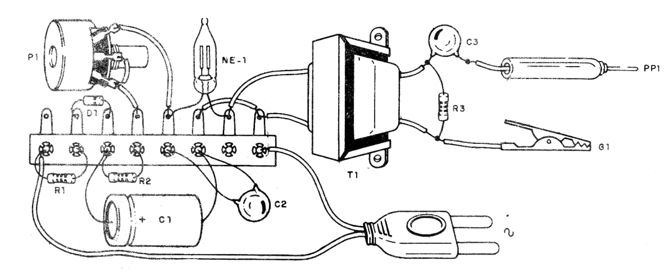 Figure 2 - Mounting the generator on a terminal strip Figure 2 - Mounting the generator on a terminal strip